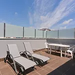 Estupendo Penthouse Malaga 2 Habitaciones , 1 Bano Wifi