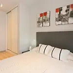 Estupendo Penthouse Malaga 2 Habitaciones , 1 Bano Wifi